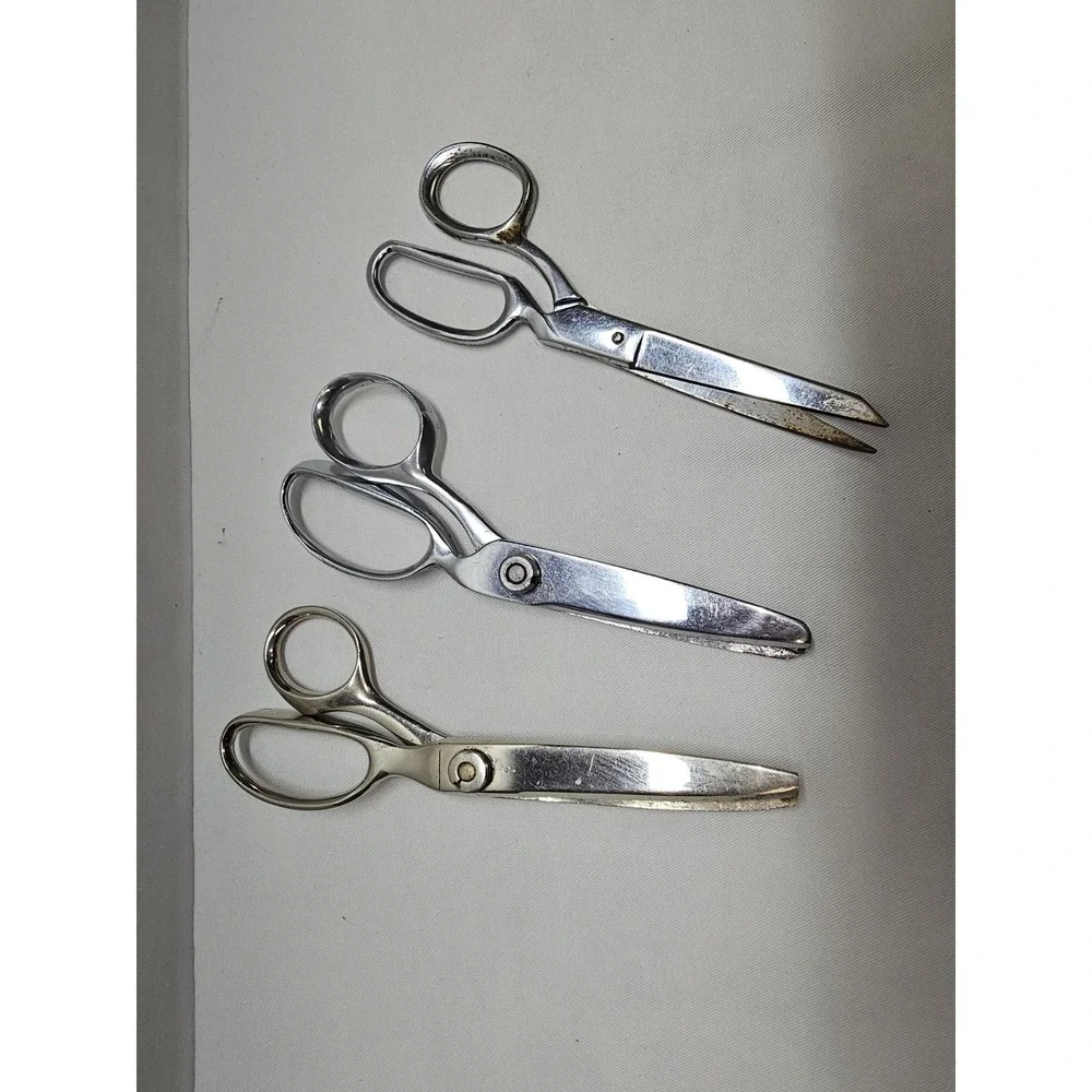 vintage sewing and pinking shears scissors‎